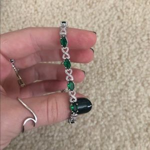 Emerald bracelet